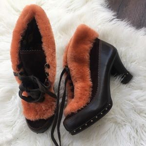 Trendy boots with faux fur size 40
